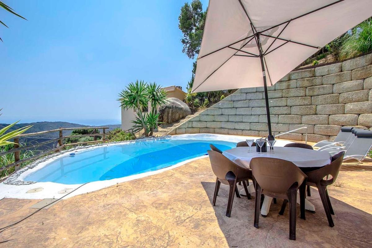 Villa Mestra Sant Cebrià de Vallalta Esterno foto