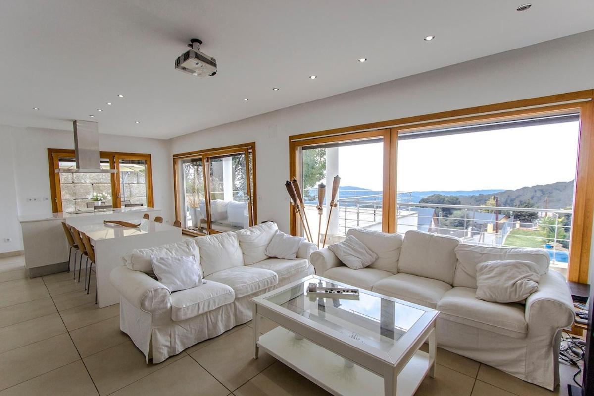 Villa Mestra Sant Cebrià de Vallalta Esterno foto