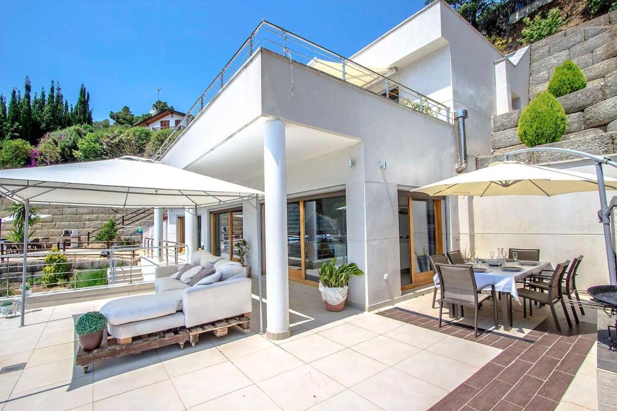 Villa Mestra Sant Cebrià de Vallalta Esterno foto