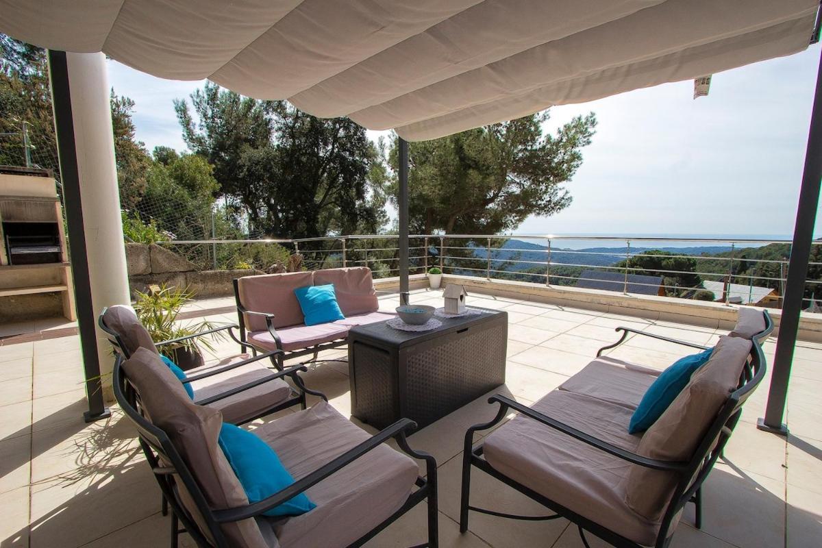 Villa Mestra Sant Cebrià de Vallalta Esterno foto