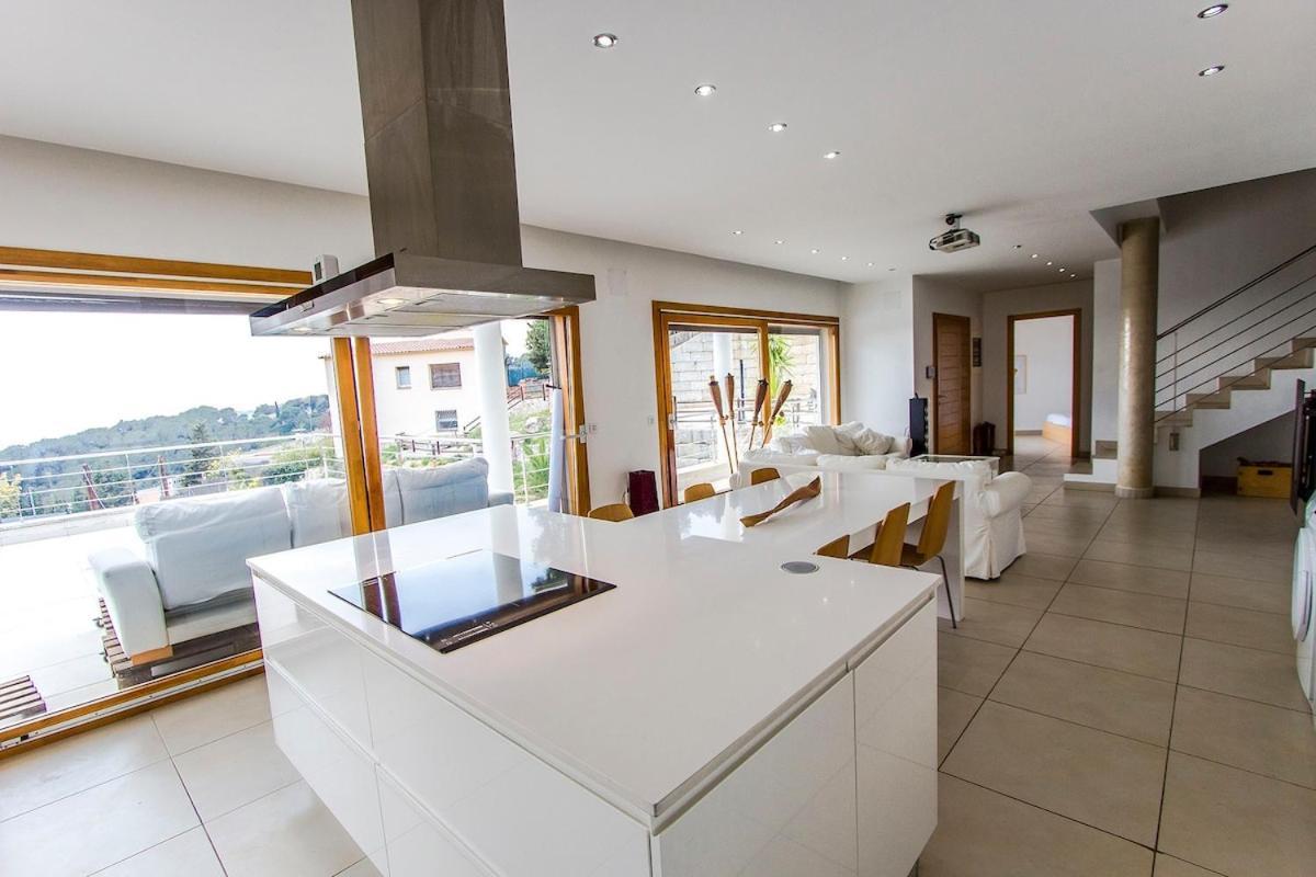 Villa Mestra Sant Cebrià de Vallalta Esterno foto