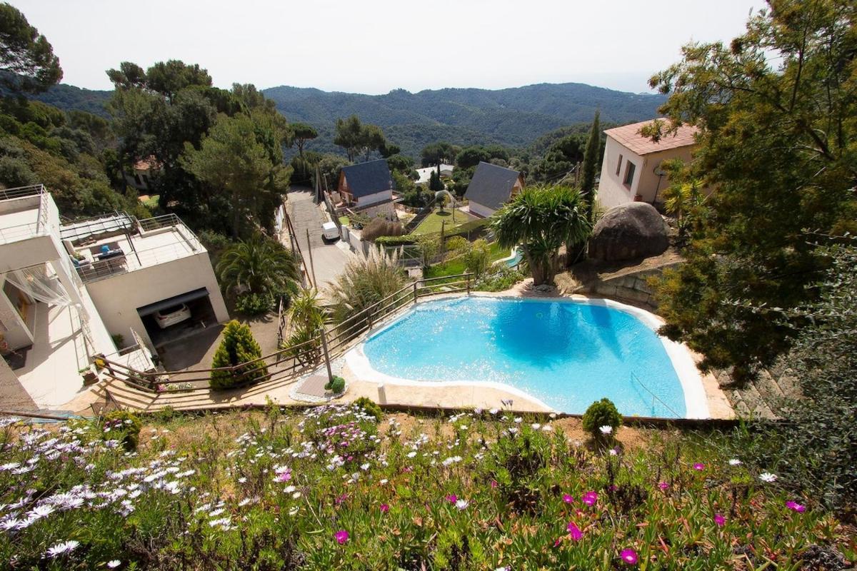 Villa Mestra Sant Cebrià de Vallalta Esterno foto